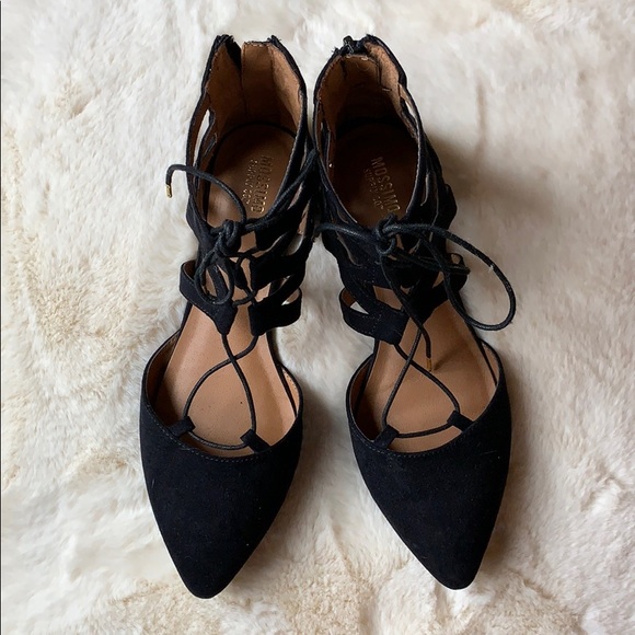 Pointy Toe Ballet Flat - Picture 1 of 8